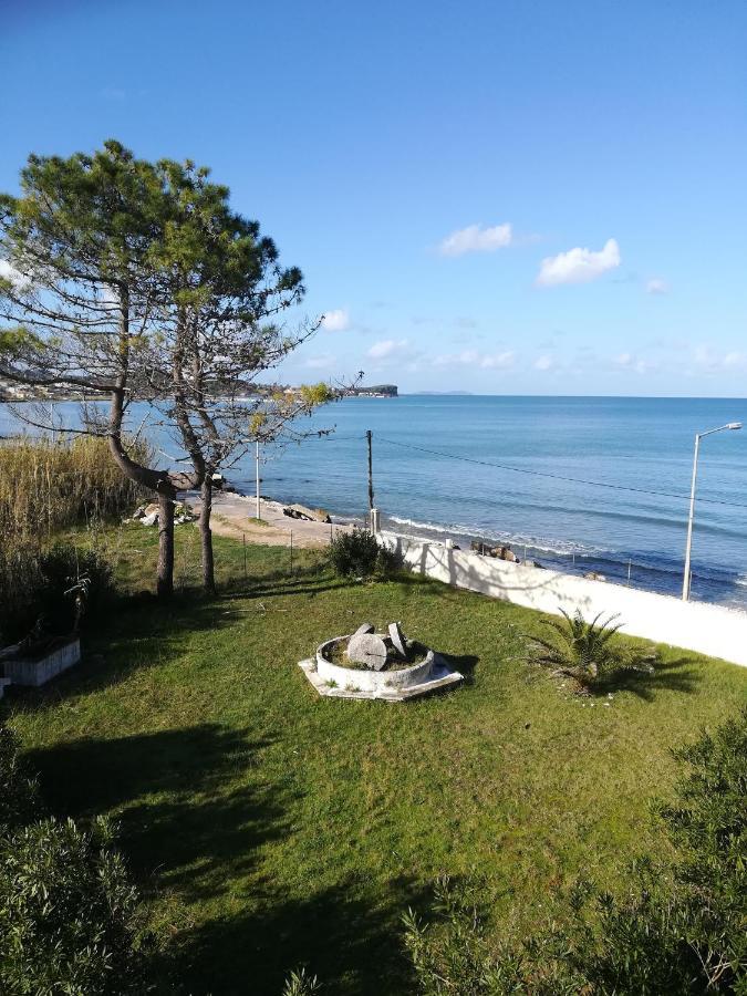 Anastazia'S Seaside Apartments Roda  Extérieur photo